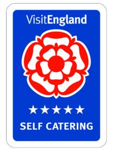 5-Star-Self-Catering-225x300